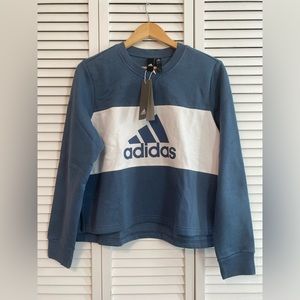Women’s Adidas crew sweatshirt!